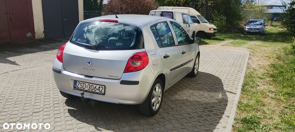 Renault Clio - 5