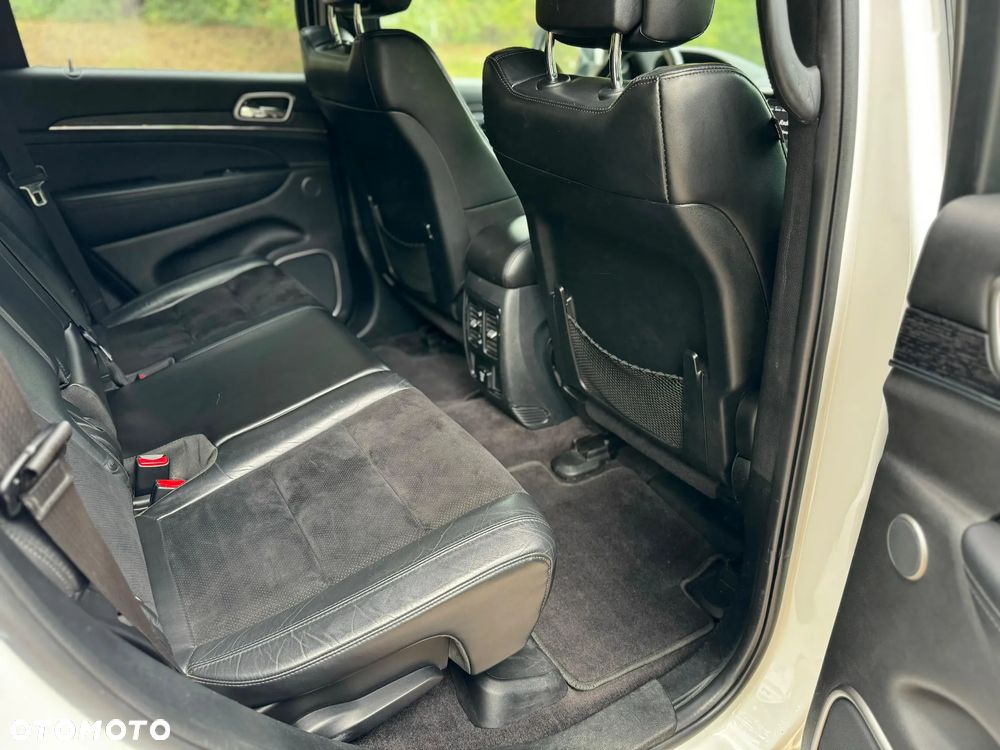 Jeep Grand Cherokee - 13