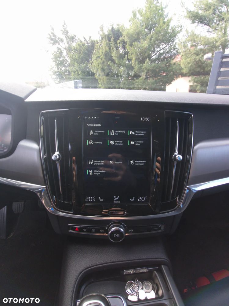Volvo V90 D3 SCR Momentum Pro - 7
