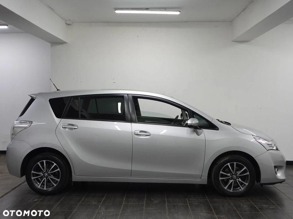 Toyota Verso 1.6 D-4D 5-Sitzer Start/Stop Life - 10