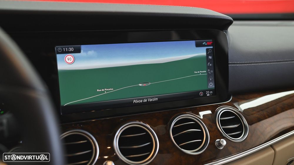 Mercedes-Benz E 300 de 4Matic T 9G-TRONIC Avantgarde - 32