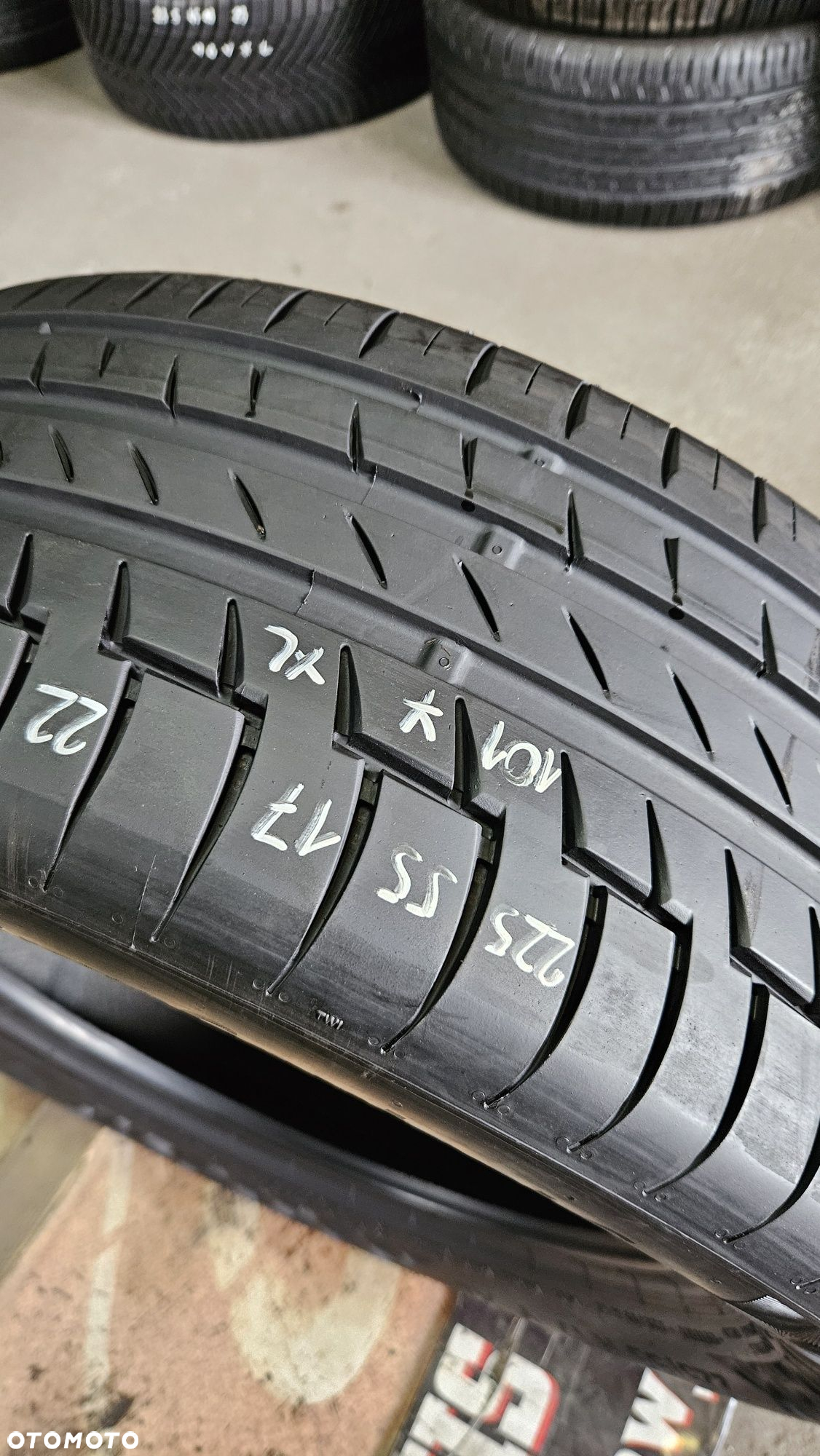 opona używana 225/55R17 Continental Premiumcontact 6 - 2