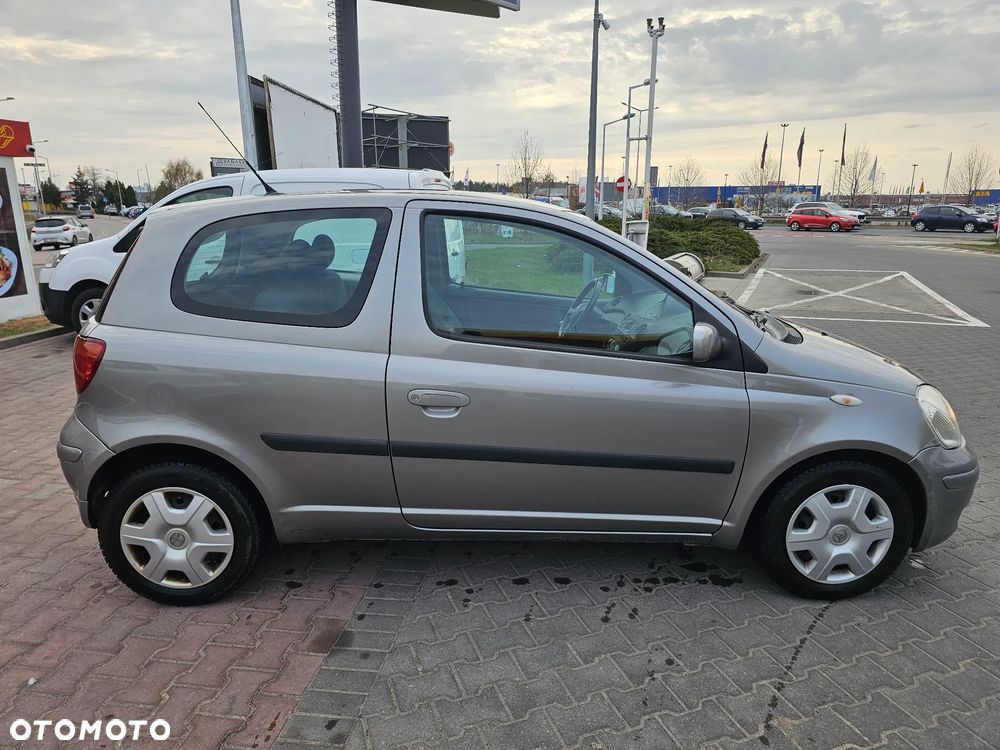 Toyota Yaris 1.3 Sol - 9