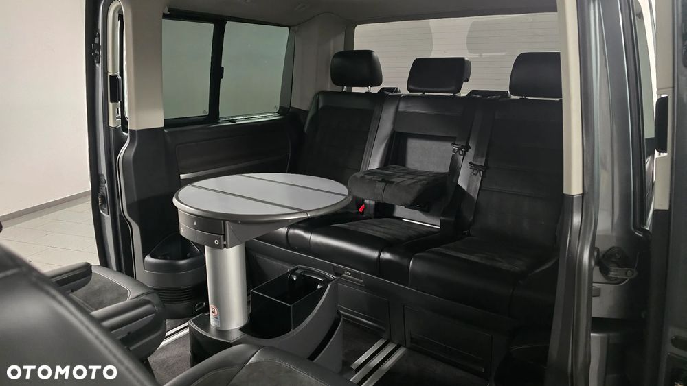 Volkswagen Multivan - 5