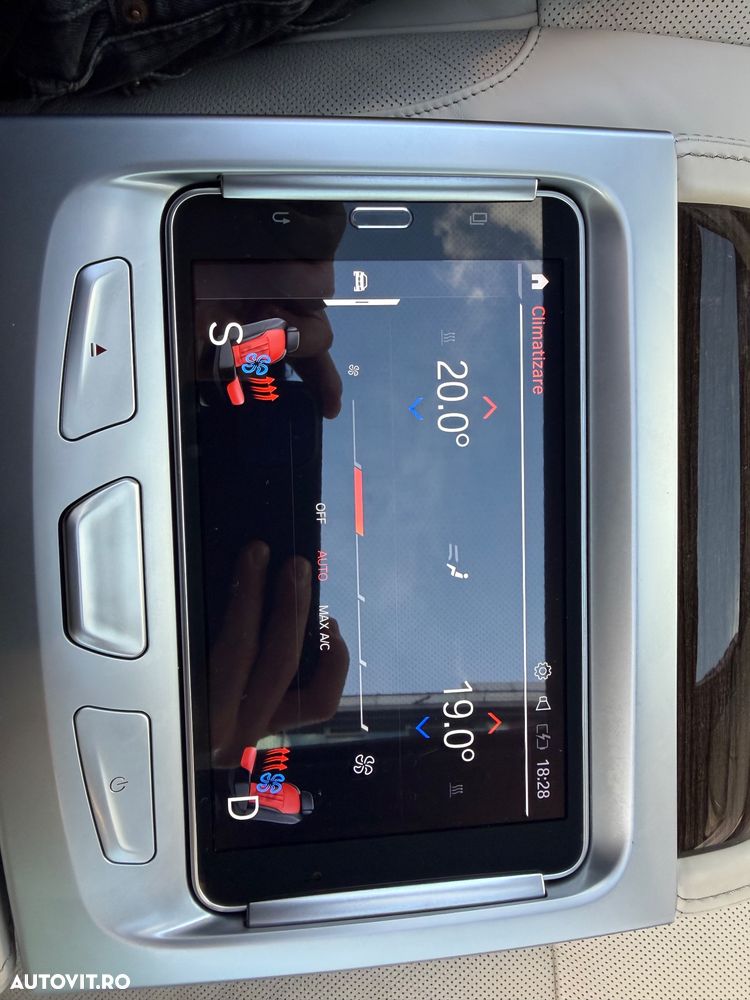 BMW Seria 7 740Li - 30
