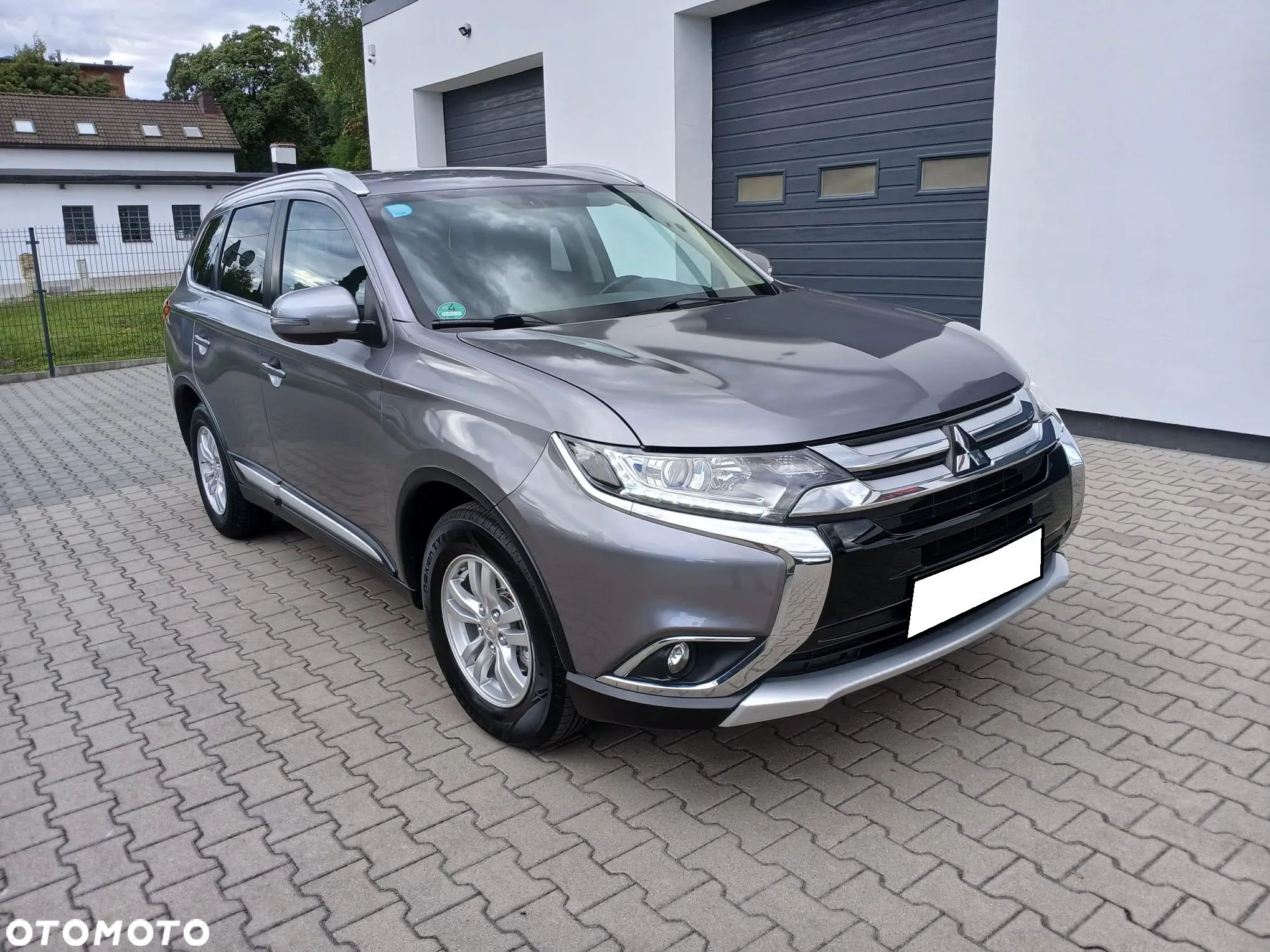 Mitsubishi Outlander 2.0 2WD Diamant - 1