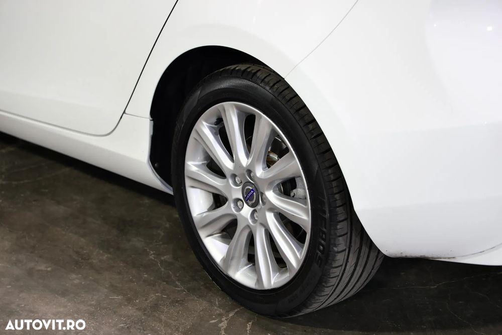 Volvo V40 D2 94g Summum - 29
