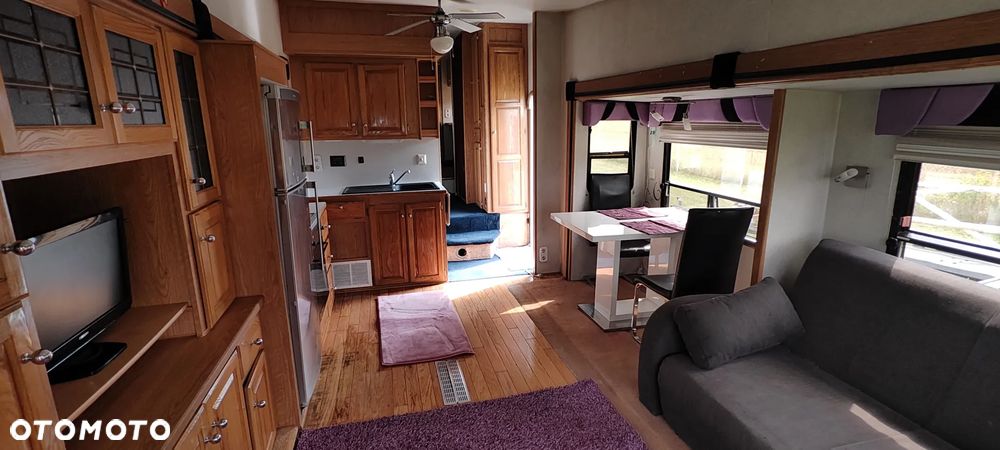 Inny Fifth Wheel (Glendale) • 5th wheel • 3 wysuwy • ok. 40 m² - 3