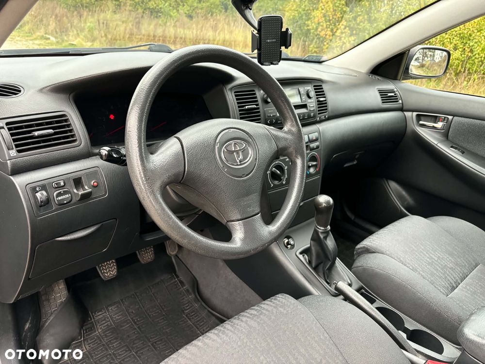 Toyota Corolla - 6