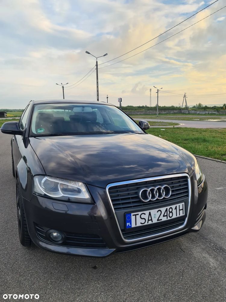 Audi A3 ver-1-4-tfsi-sportback-s-tronic-ambiente - 2