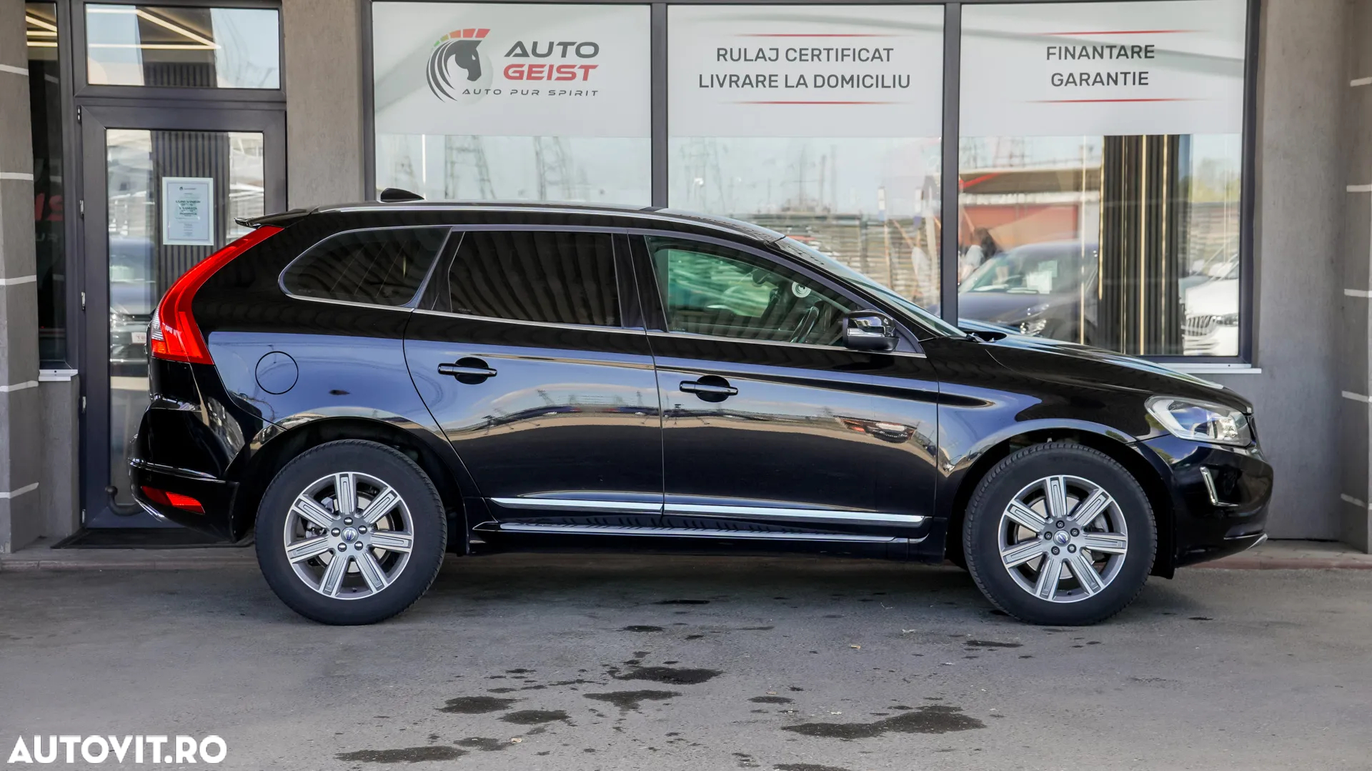Volvo XC 60 D4 AWD Momentum - 5