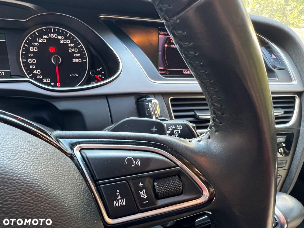 Audi A4 Allroad 2.0 TDI DPF S tronic - 23