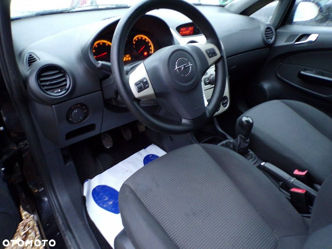 Opel Corsa - 17