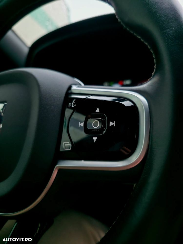 Volvo S60 T8 Recharge AWD Polestar Engineered - 30
