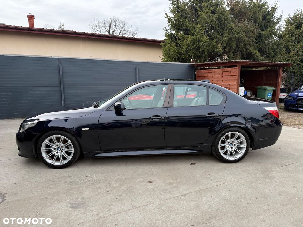 BMW Seria 5 523i - 7
