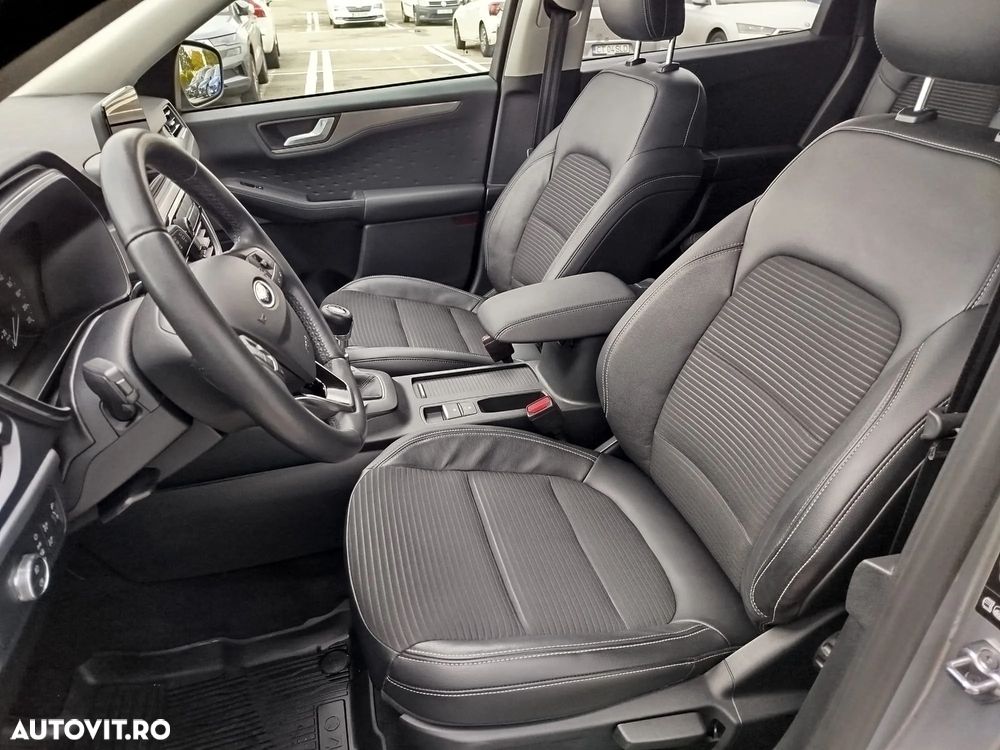 Ford Kuga - 13