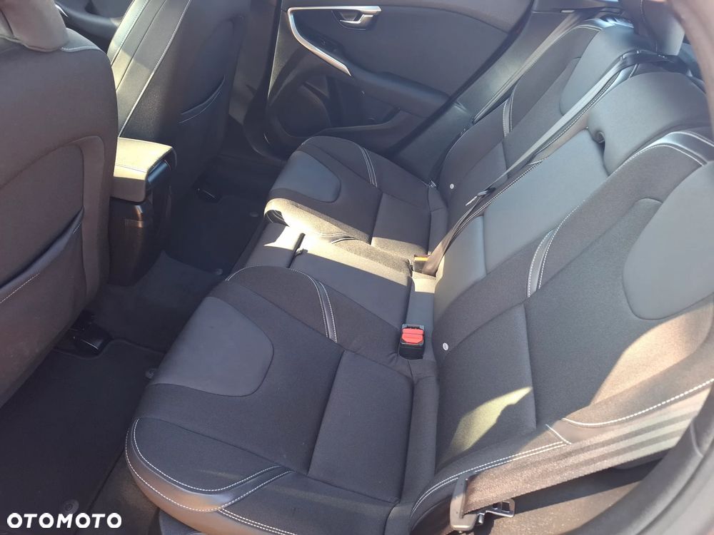 Volvo V40 - 30