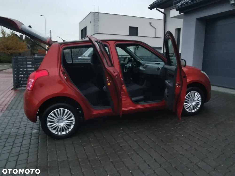 Suzuki Swift 1.3 GS / Premium 4WD - 6