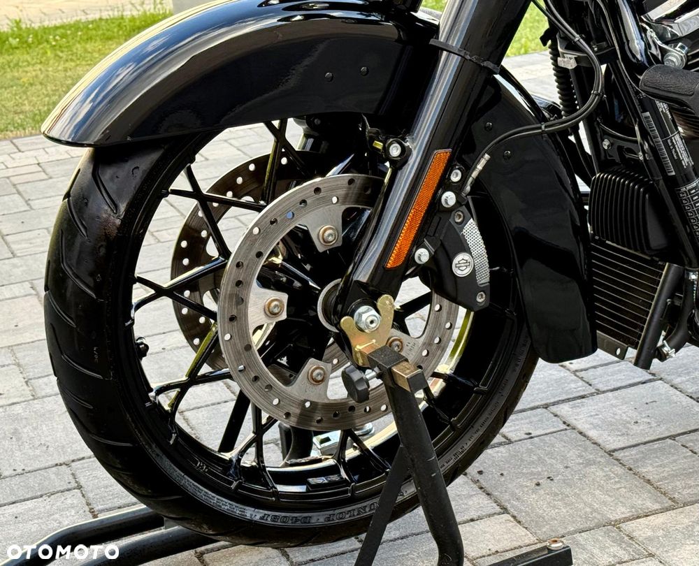 Harley-Davidson Touring Road King - 30