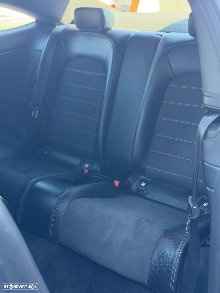 Mercedes-Benz C 250 d Aut. — fotografia 11