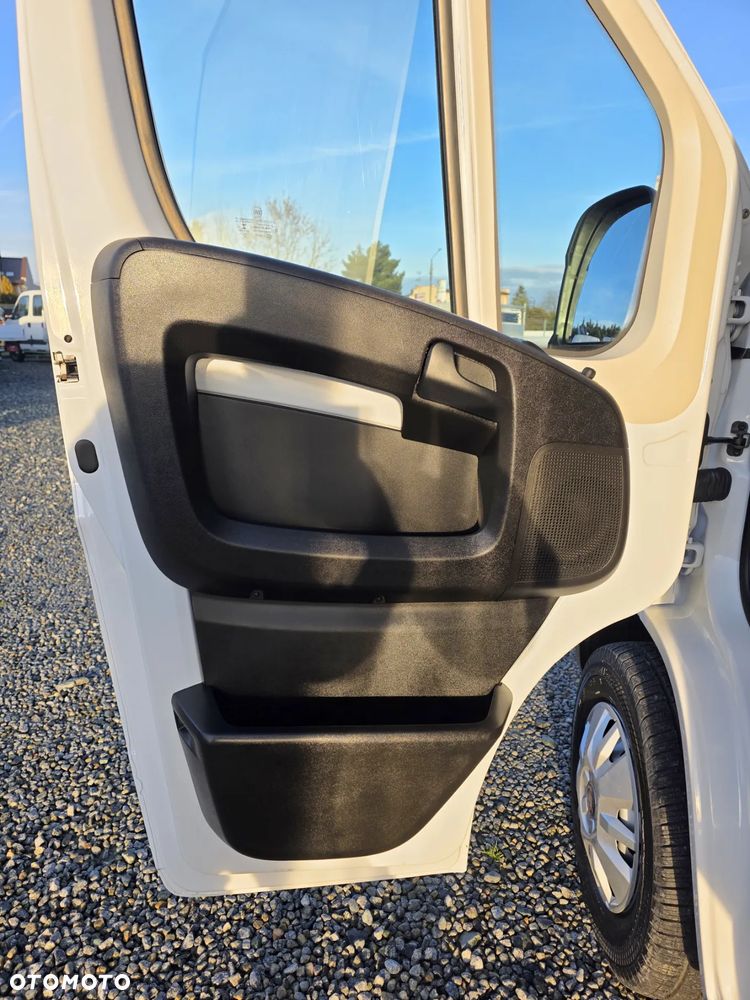 Peugeot BOXER 2,2 HDI 140 KONNY KONTENER 4,3M WINDA KLIMA WEBASTO LEDY GWARANCJA - 17