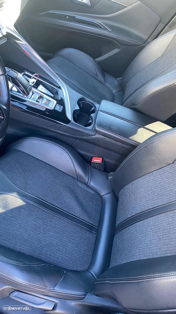 Peugeot 5008 1.5 BlueHDi GT Line EAT8 - 8