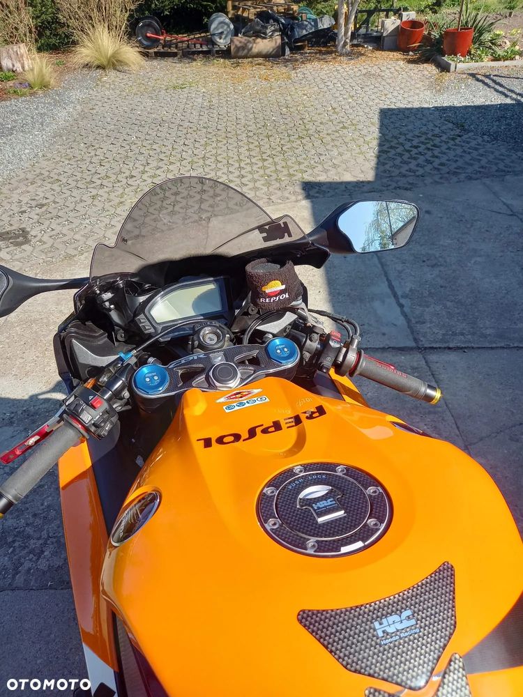 Honda CBR - 11