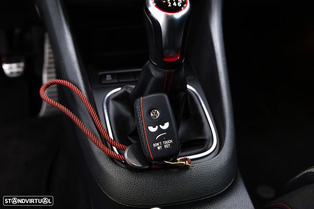 VW Golf 2.0 GTI - 29