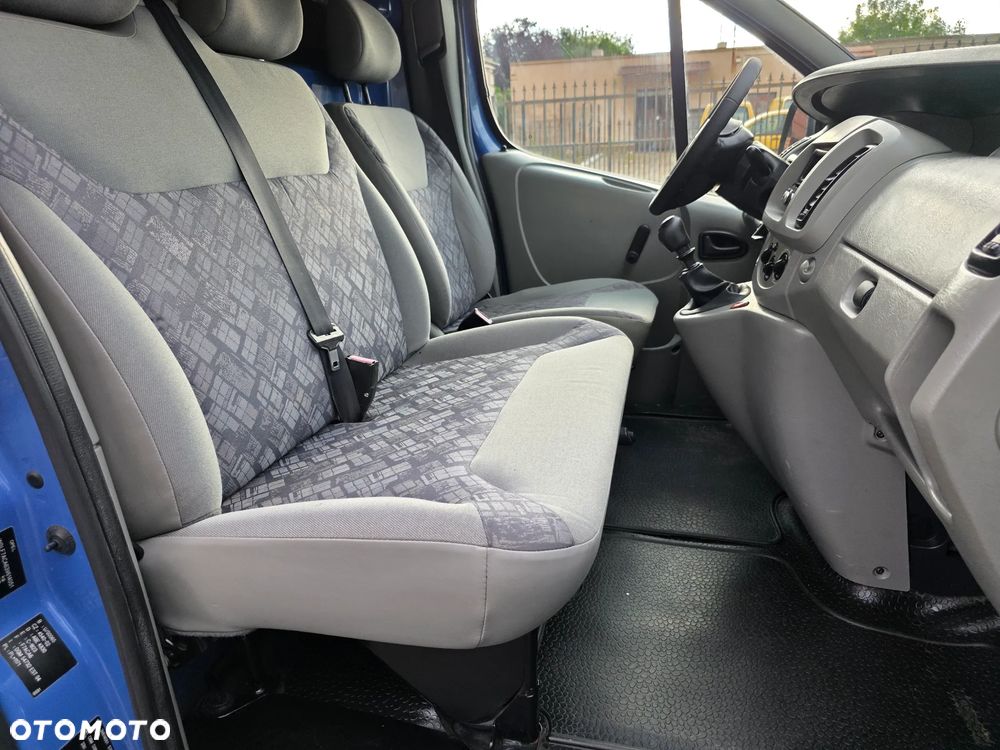 Opel Vivaro - 16