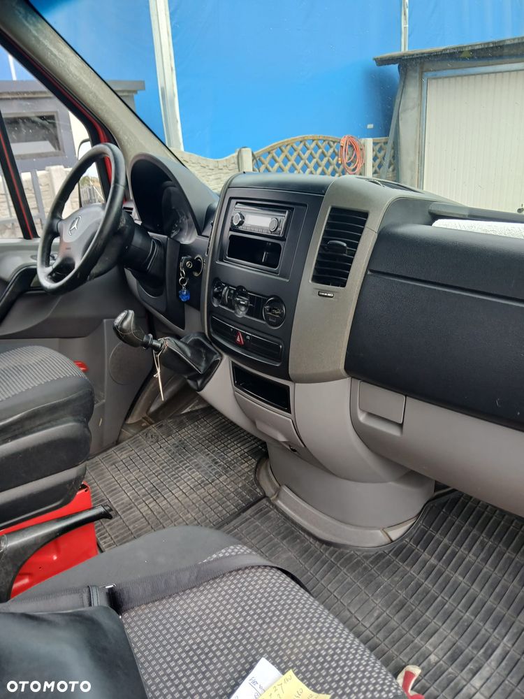 Mercedes-Benz SPRINTER - 8