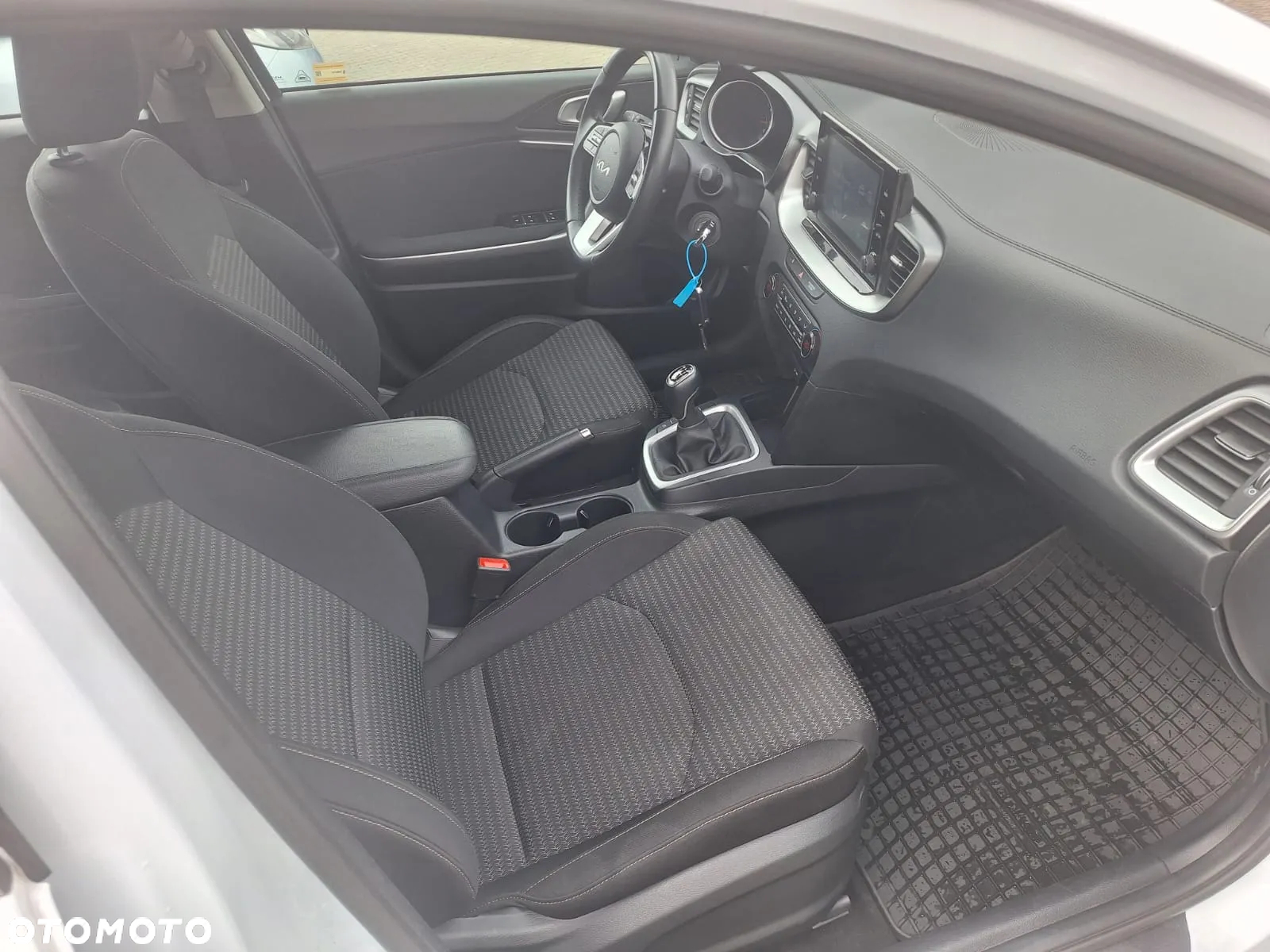Kia Ceed 1.5 T-GDI M - 14