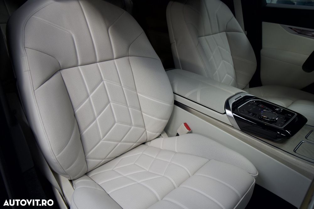 BMW Seria 7 - 12