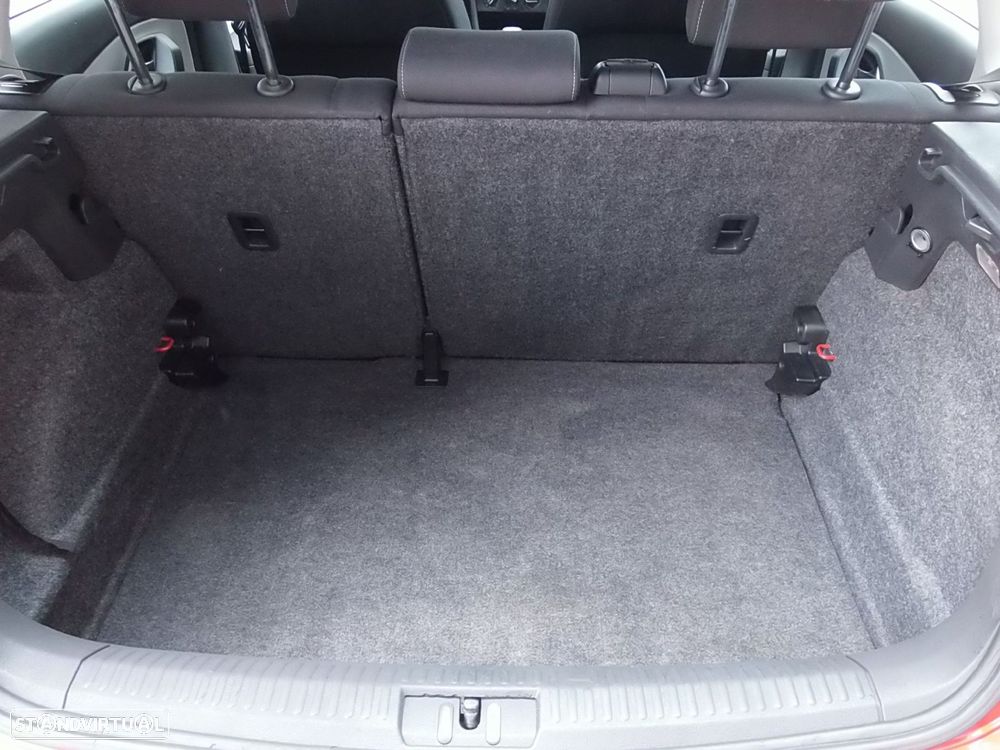 VW Polo 1.6 TDI Trendline DSG - 20