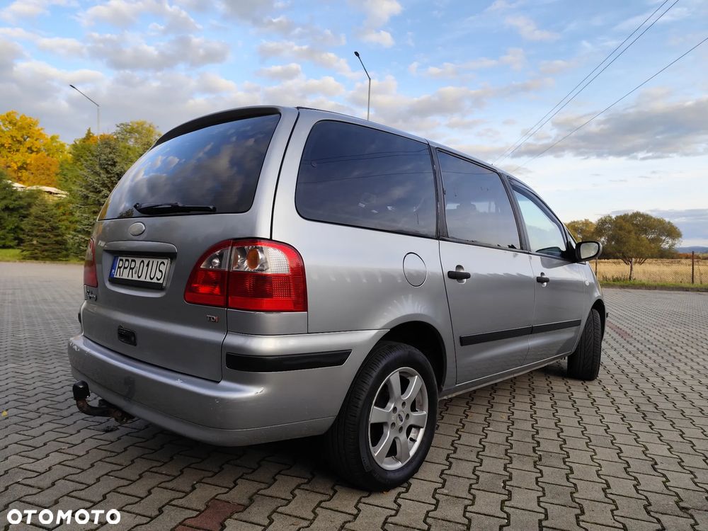 Ford Galaxy - 9