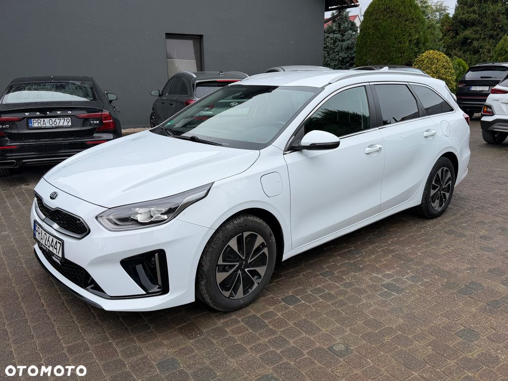 Kia Ceed 1.6 GDI DCT OPF Spirit - 17