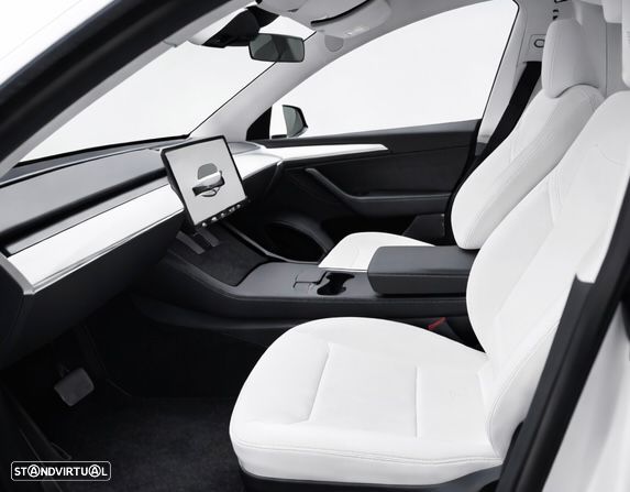 Tesla Model Y Long Range Dual Motor AWD - 10