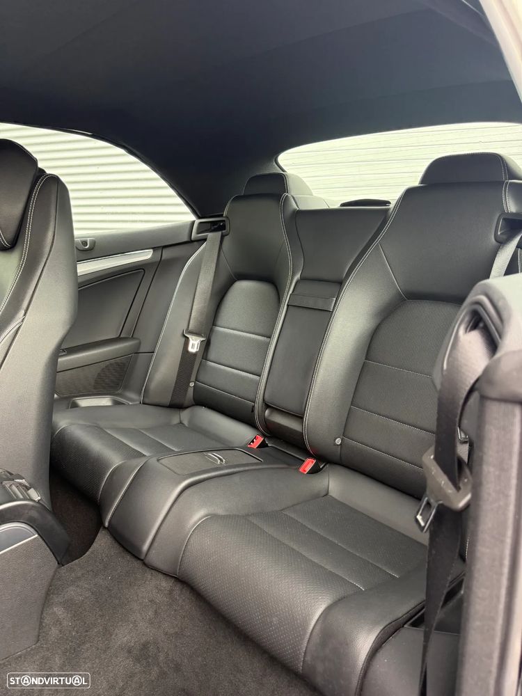 Mercedes-Benz E 220 - 12