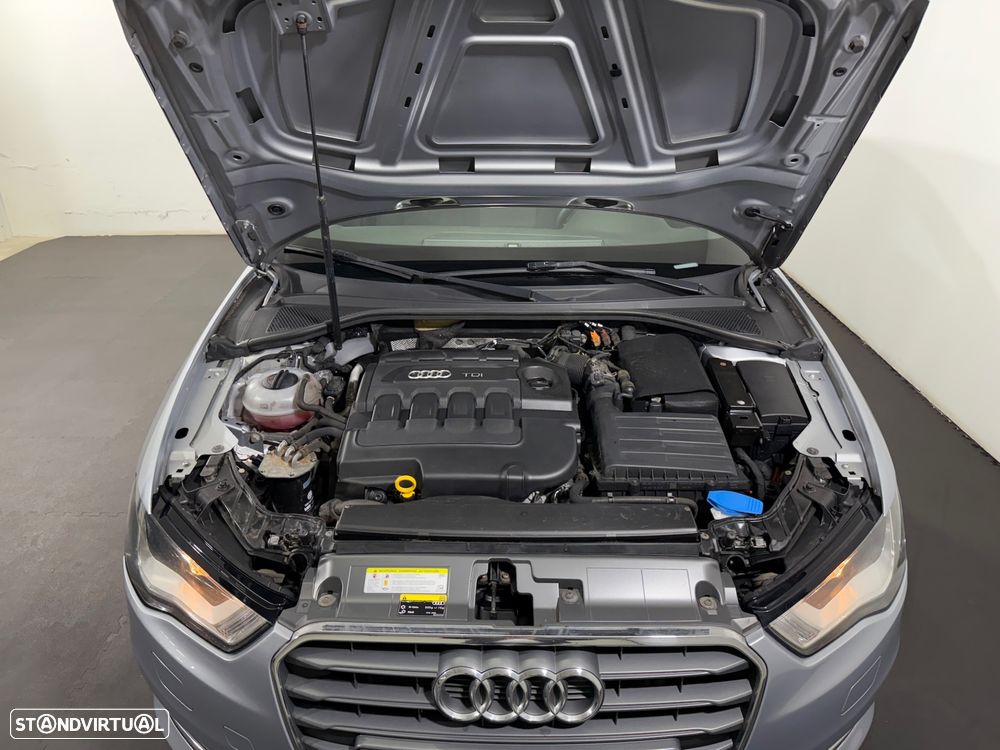 Audi A3 1.6 TDI Sport - 32