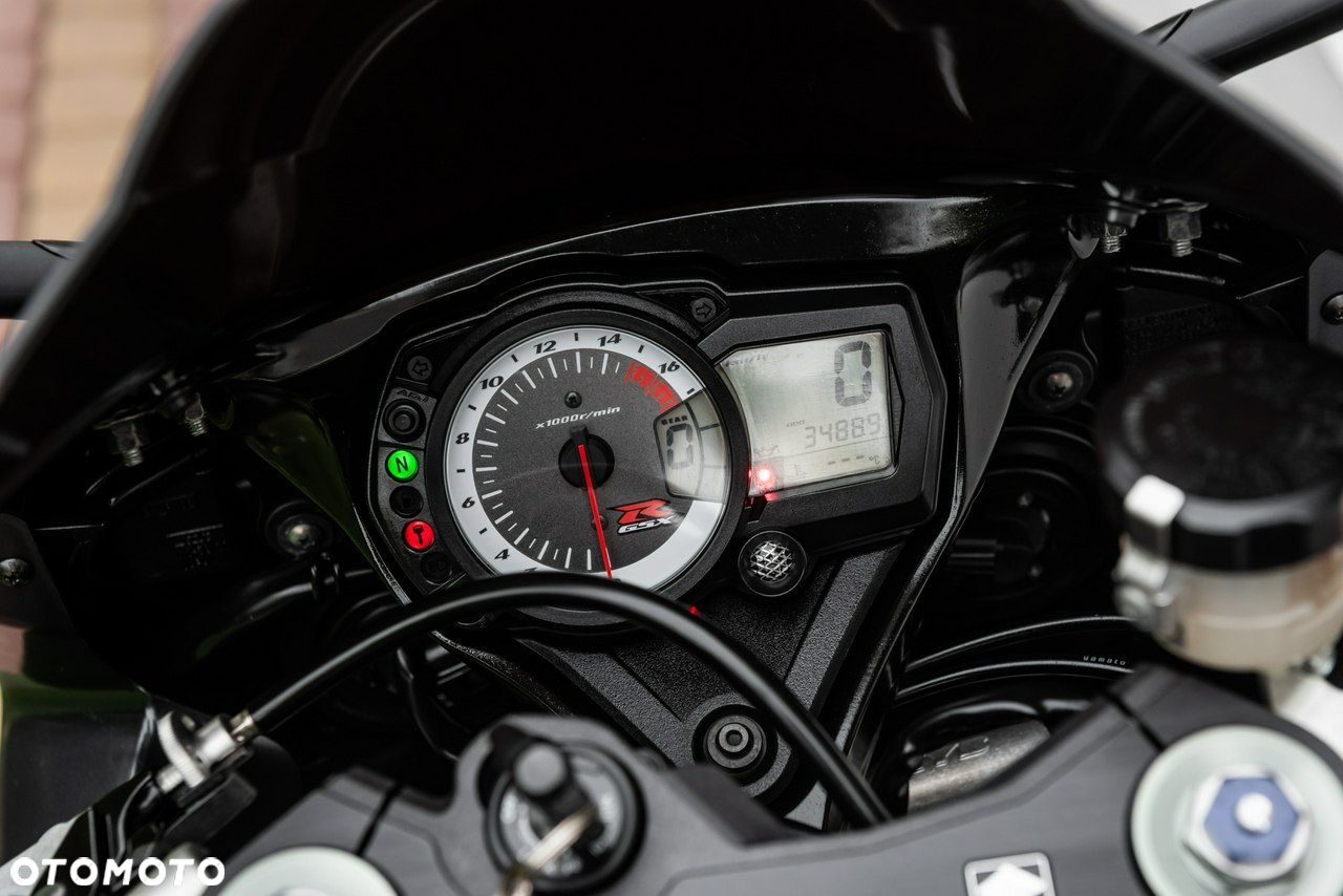 Suzuki GSX-R - 9
