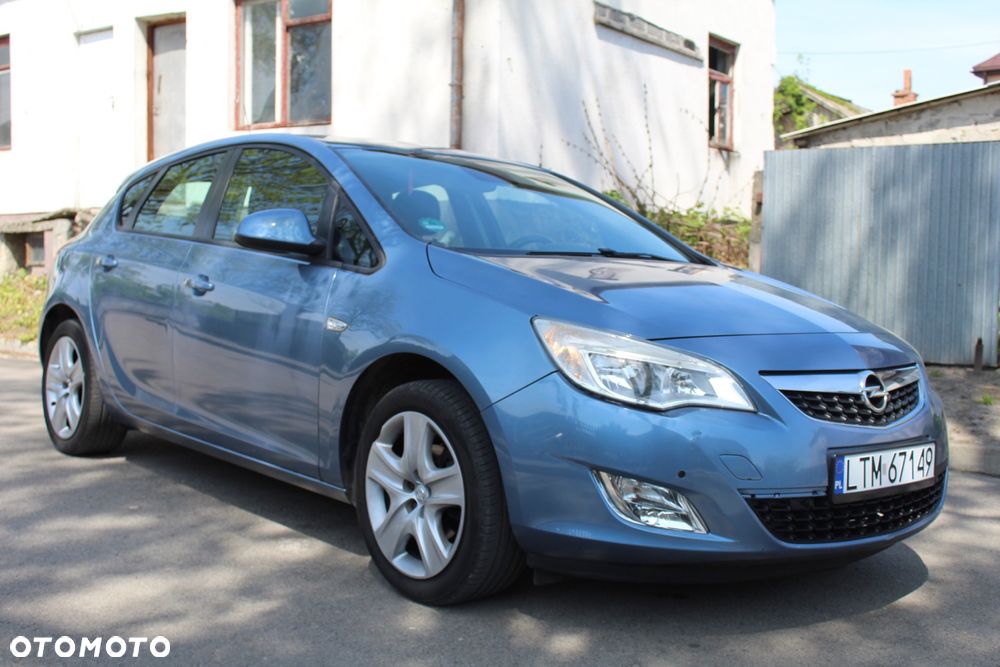 Opel Astra 1.4 Turbo Cosmo - 2