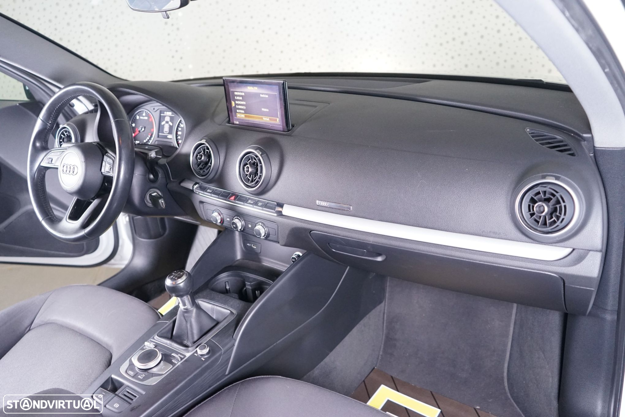 Audi A3 Sportback 1.6 TDI Design - 16