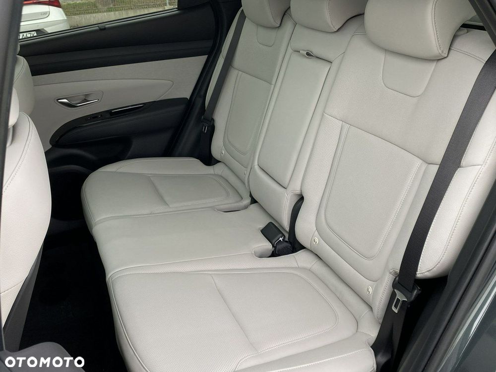 Hyundai Tucson - 32