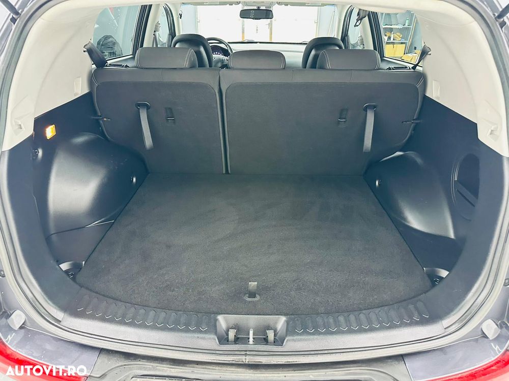 Kia Sportage 1.7 CRDI 2WD Spirit - 20