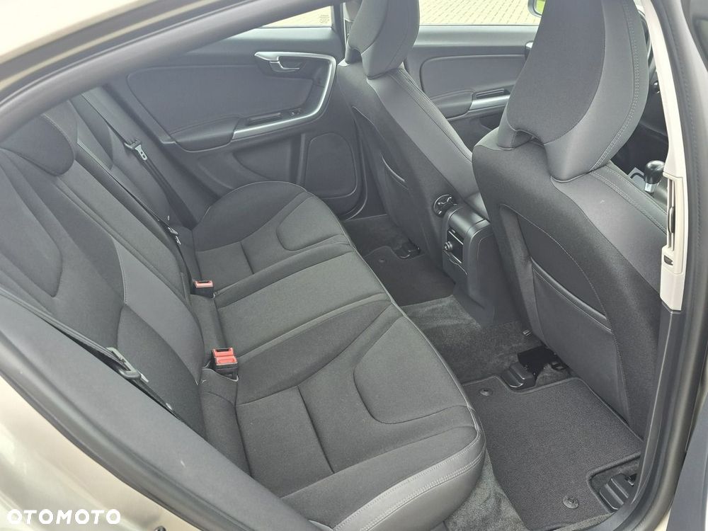 Volvo S60 - 21