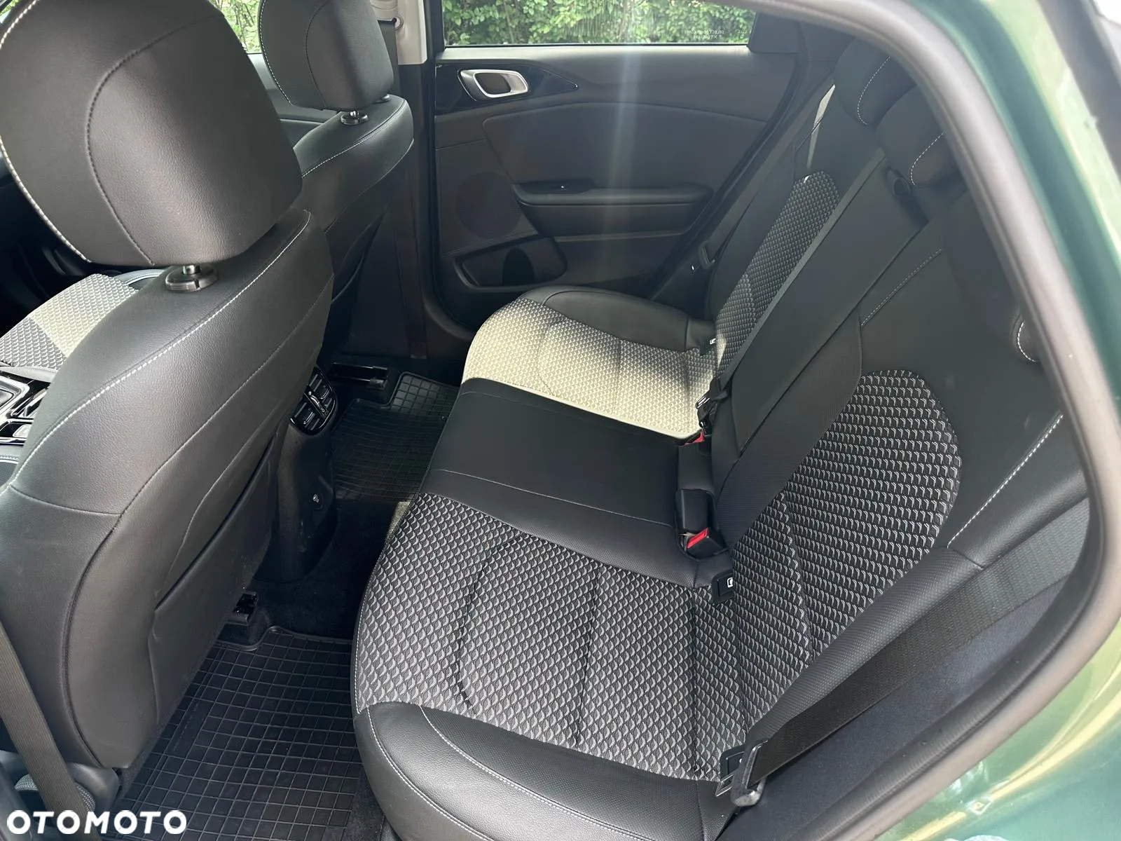 Kia Ceed 1.5 T-GDI Tribute DCT - 18