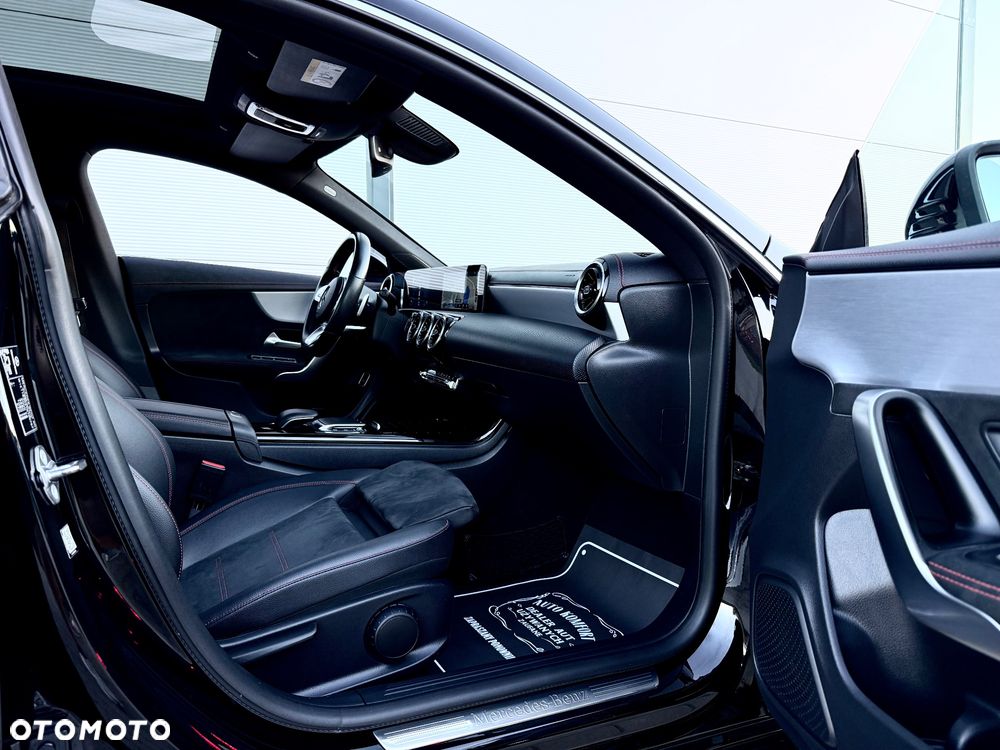 Mercedes-Benz CLA 180 d 7G-DCT AMG Line - 29