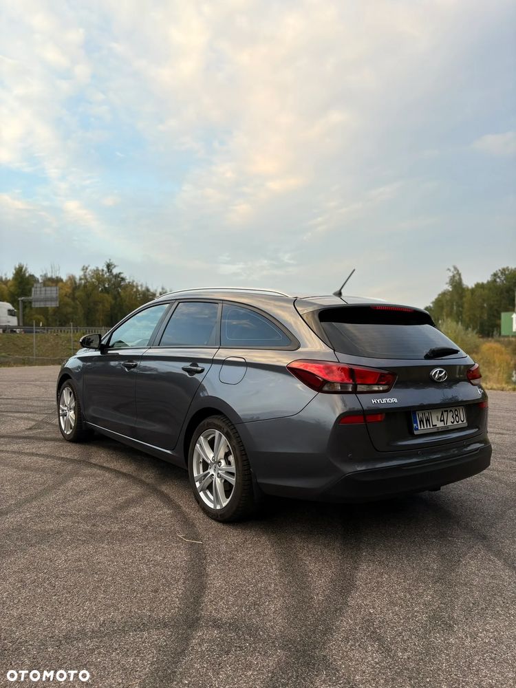 Hyundai i30 1.4 Classic + - 5