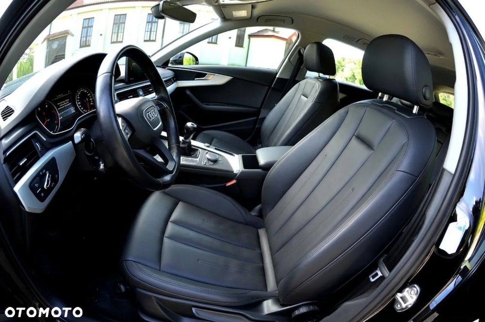 Audi A4 Avant 2.0 TDI Design - 16