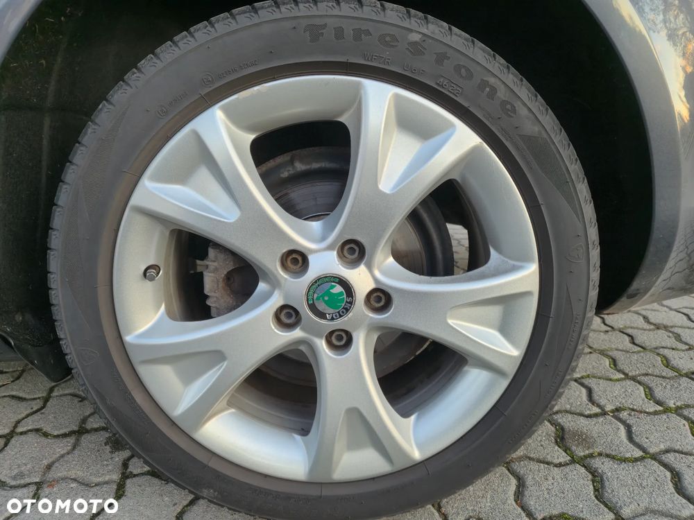 Skoda Octavia 1.6 TDI DPF FAMILY - 14