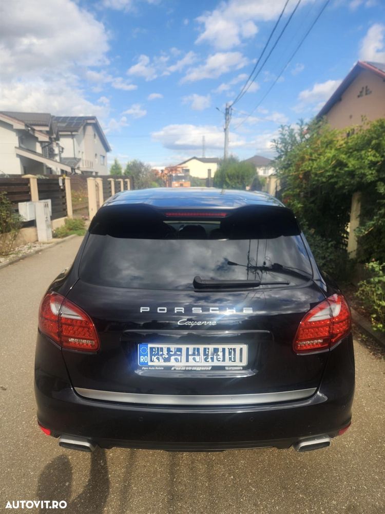 Porsche Cayenne - 4